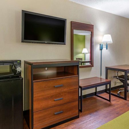 Econo Lodge Fayetteville Εξωτερικό φωτογραφία