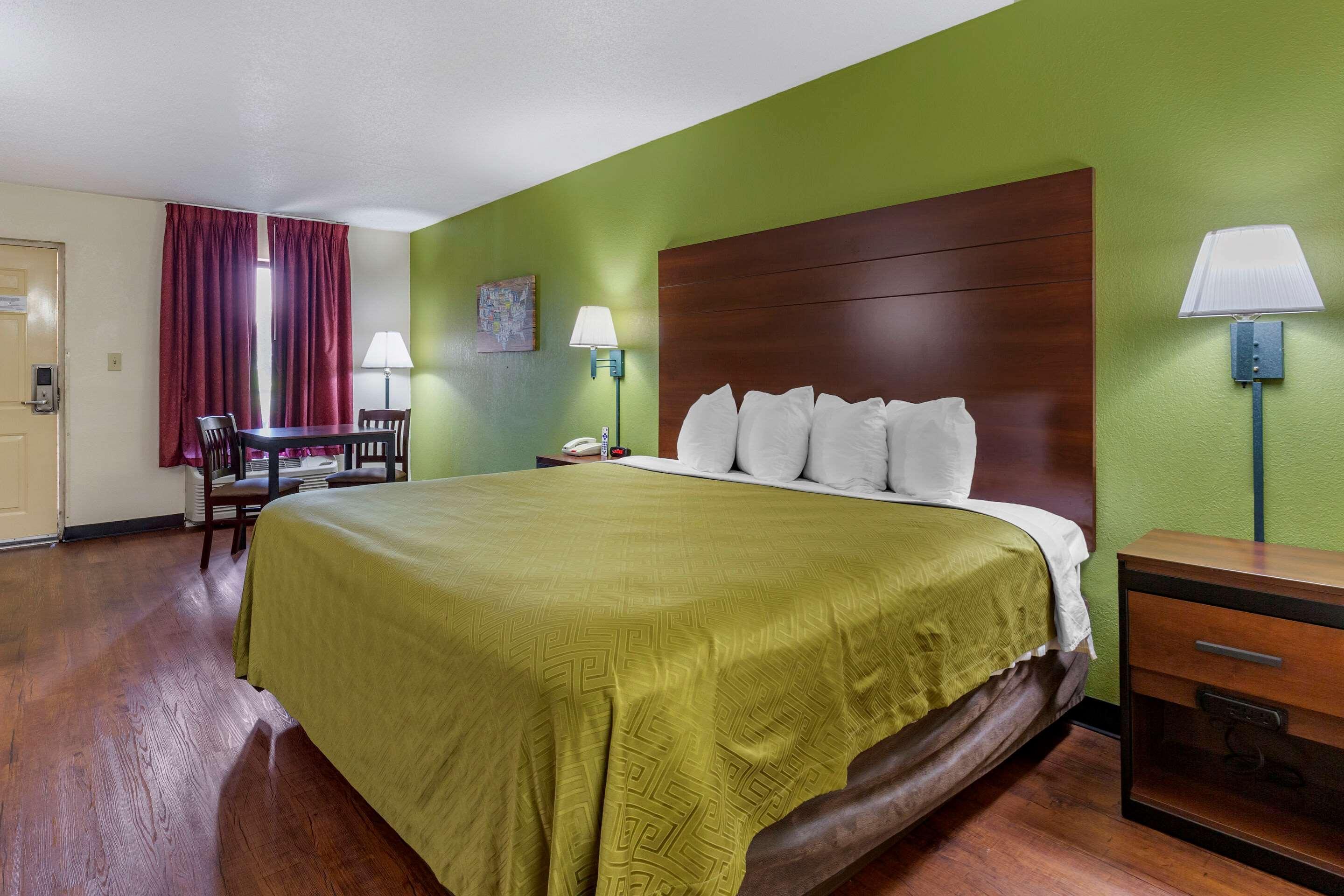 Econo Lodge Fayetteville Εξωτερικό φωτογραφία