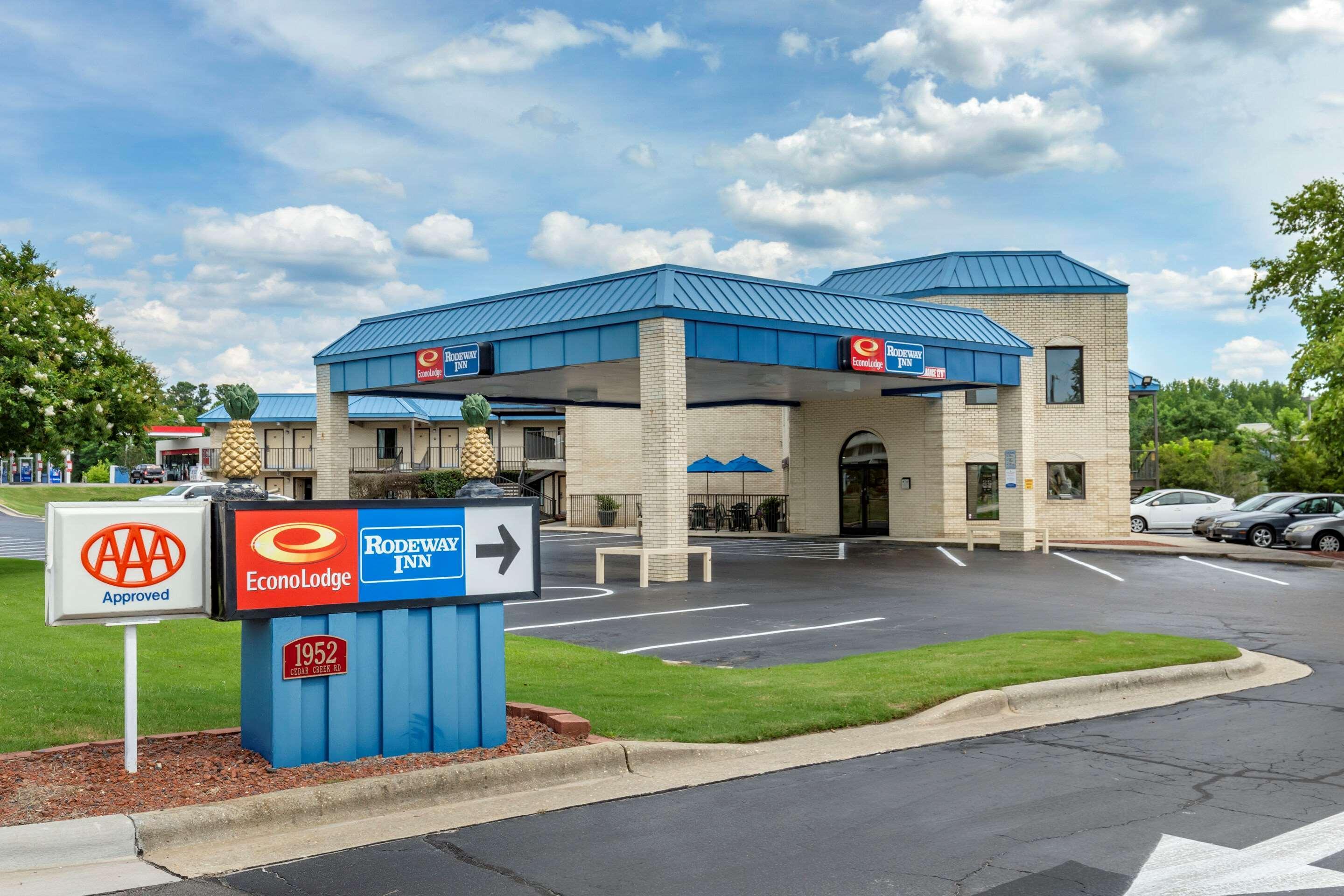 Econo Lodge Fayetteville Εξωτερικό φωτογραφία