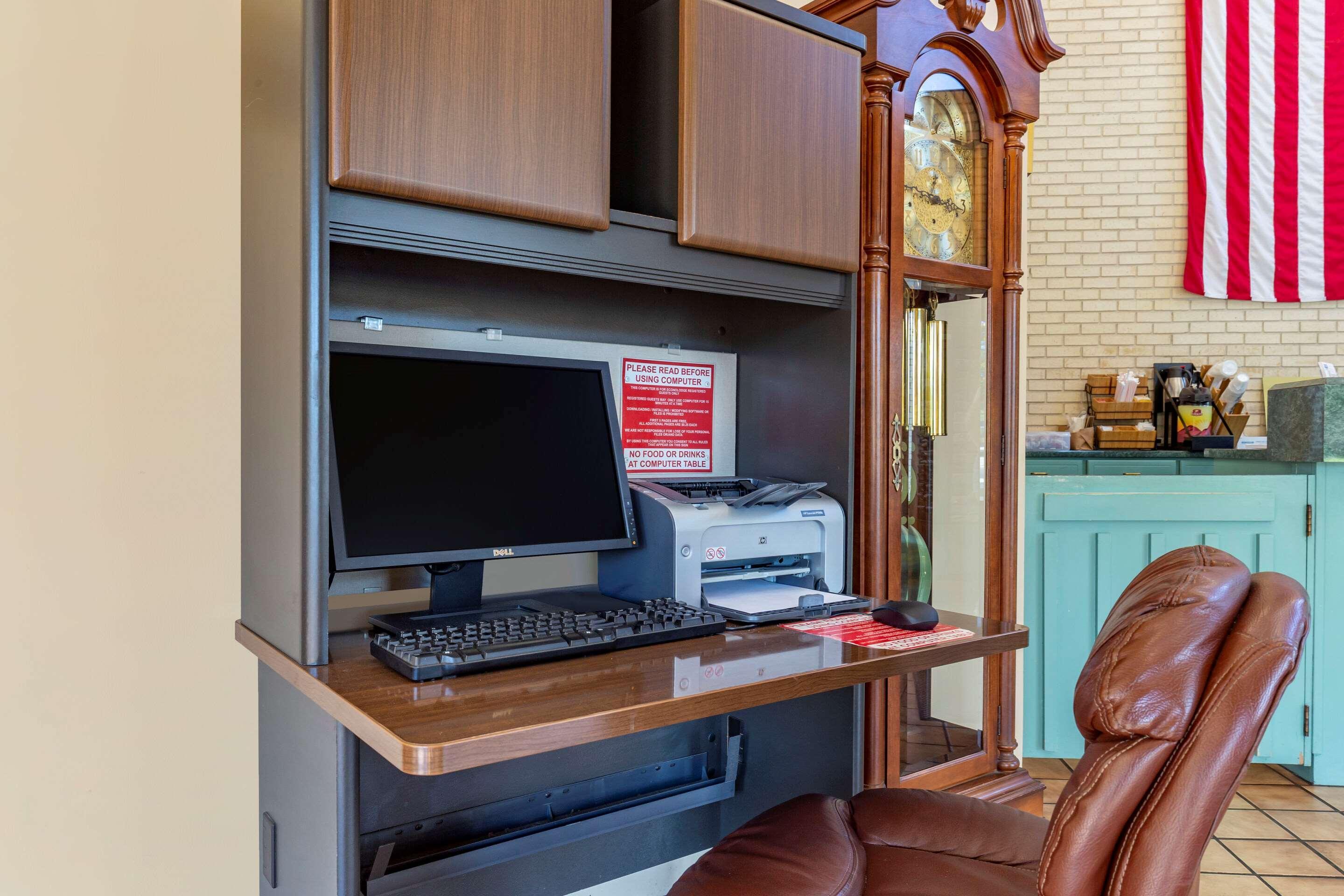 Econo Lodge Fayetteville Εξωτερικό φωτογραφία