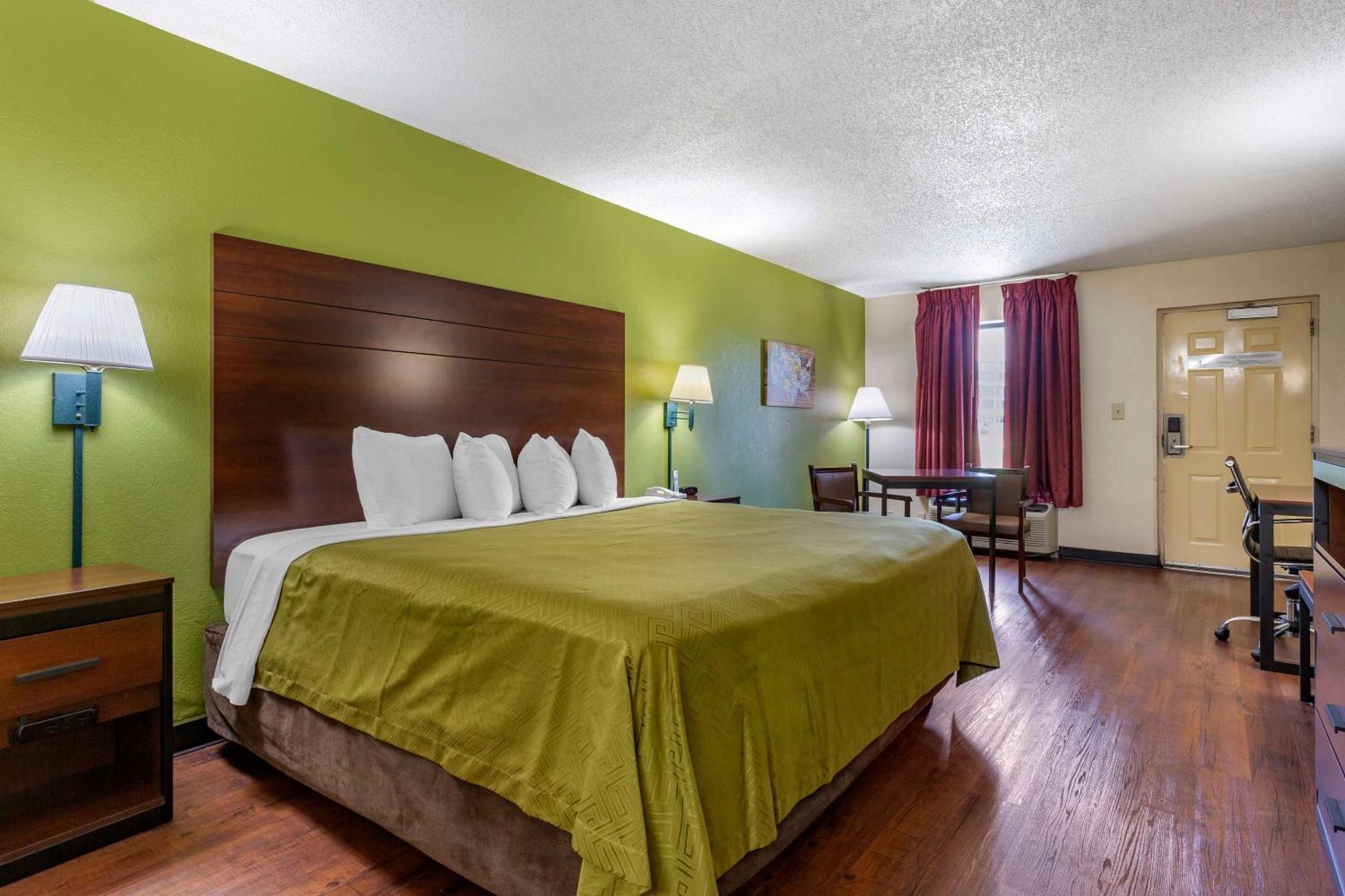 Econo Lodge Fayetteville Εξωτερικό φωτογραφία