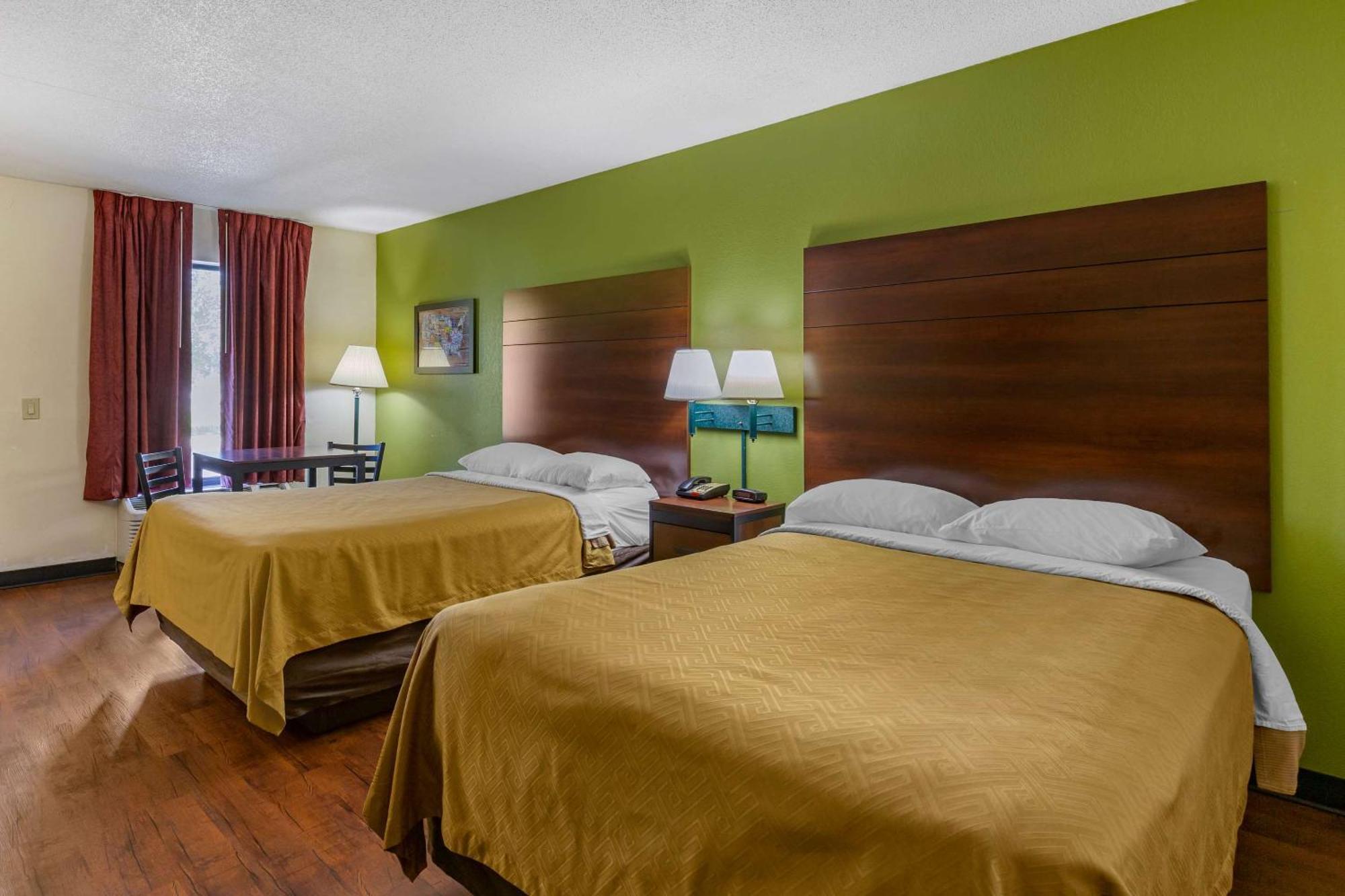 Econo Lodge Fayetteville Εξωτερικό φωτογραφία